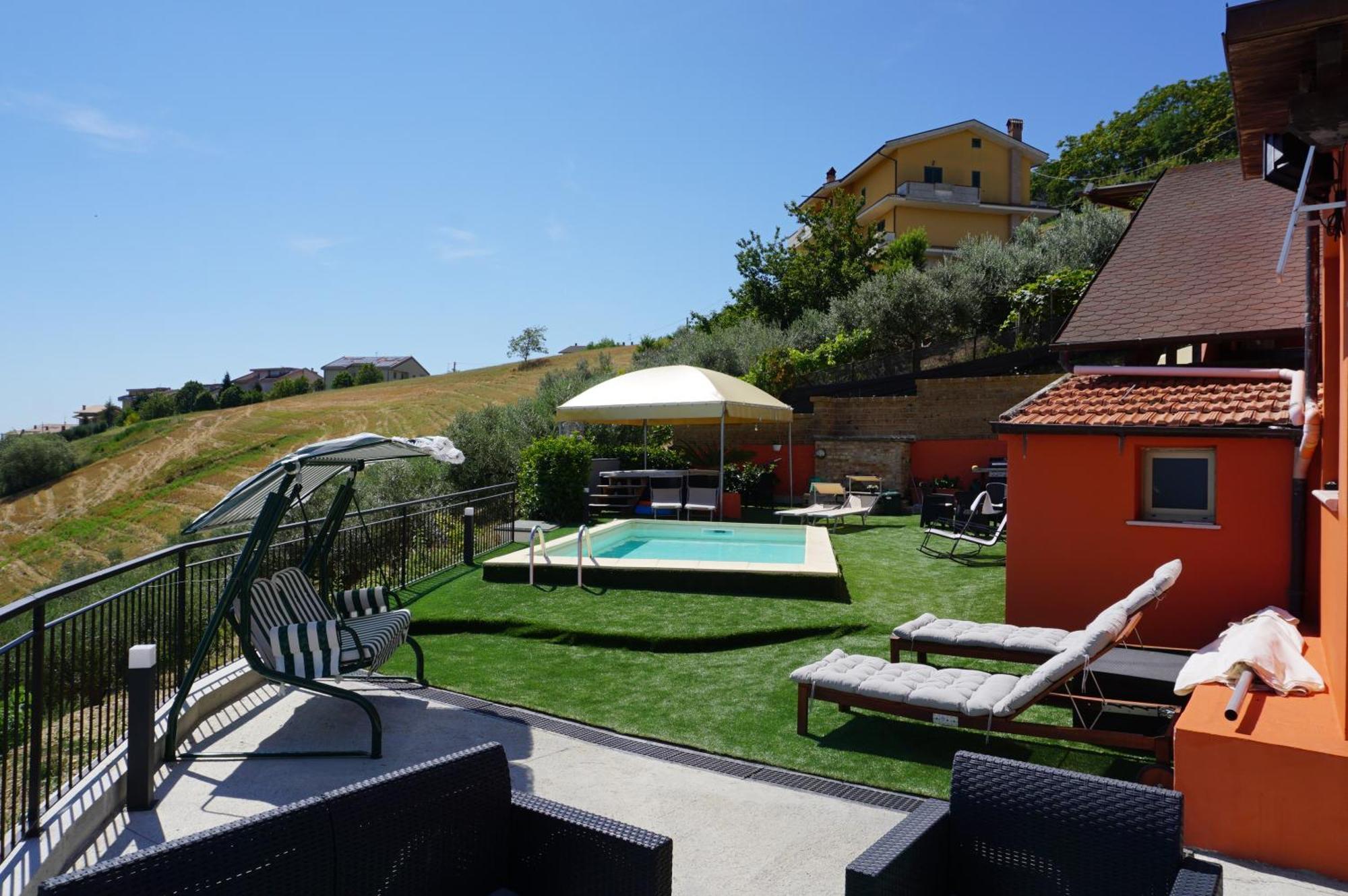La Terrazza Motta Bed & Breakfast Atri Exterior foto