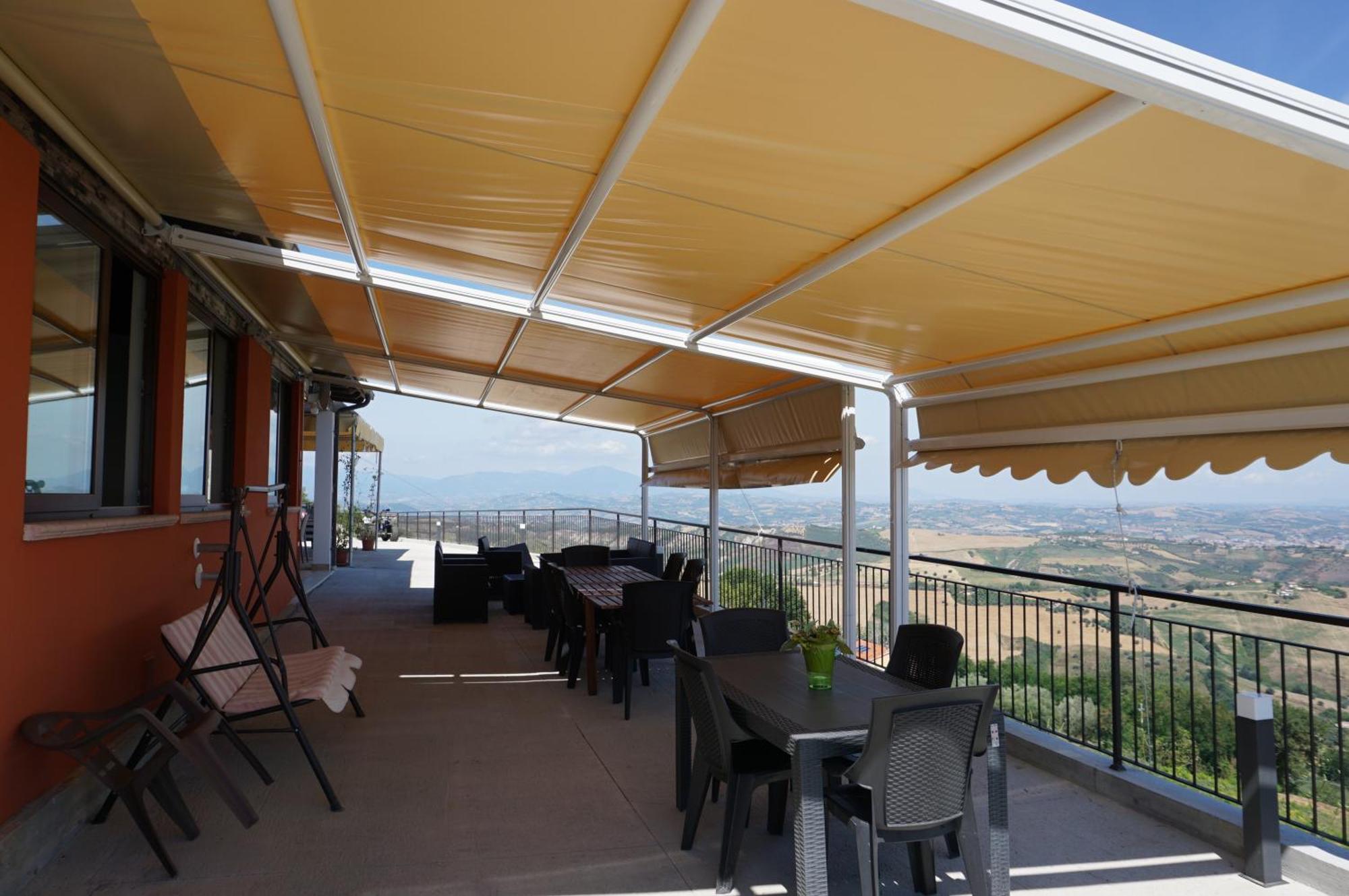 La Terrazza Motta Bed & Breakfast Atri Exterior foto