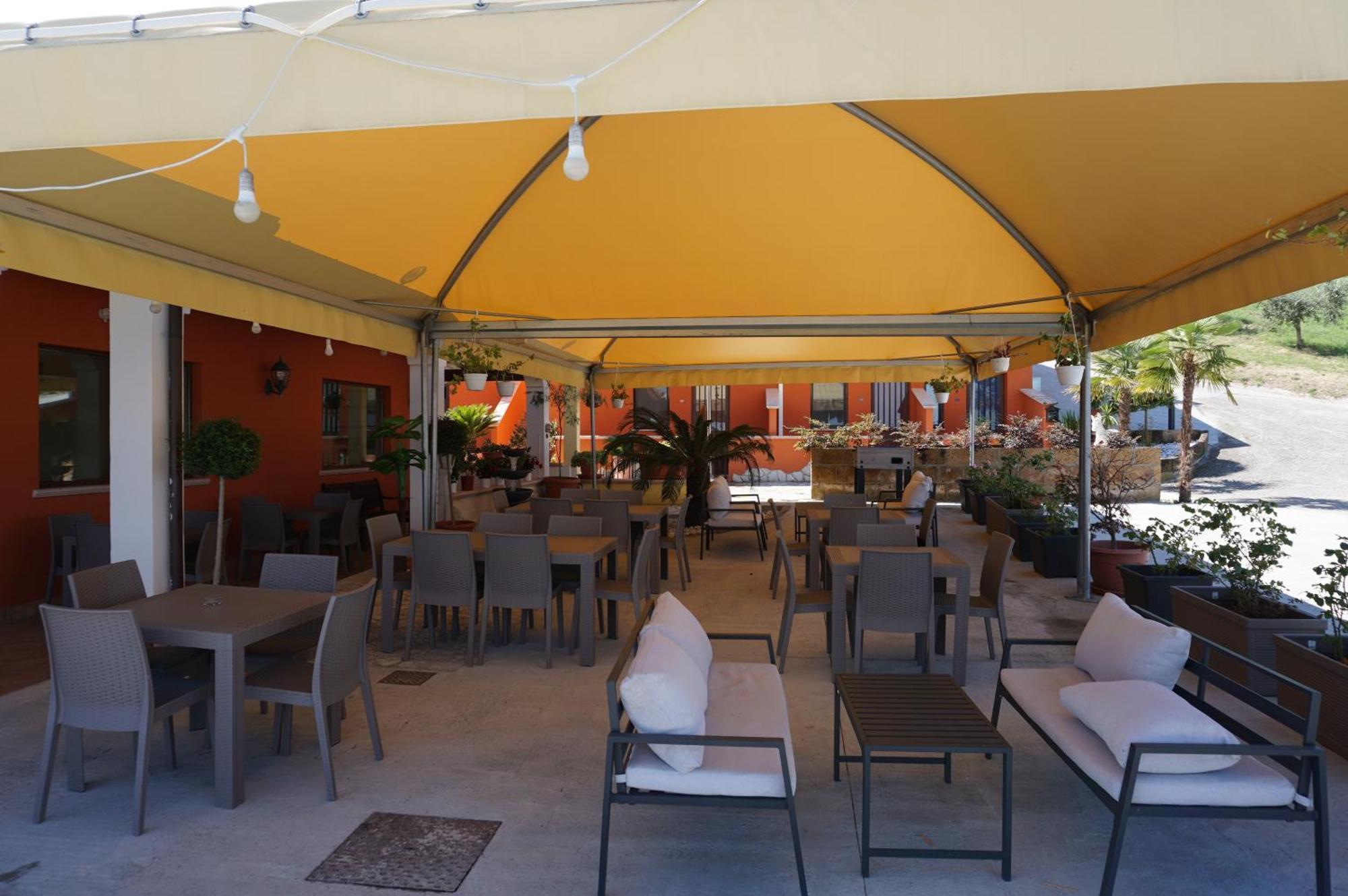 La Terrazza Motta Bed & Breakfast Atri Exterior foto