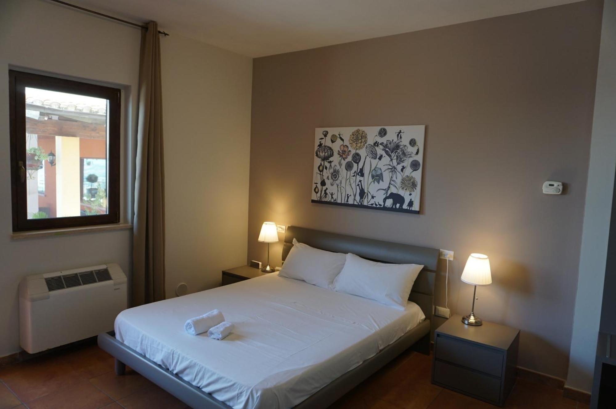 La Terrazza Motta Bed & Breakfast Atri Exterior foto