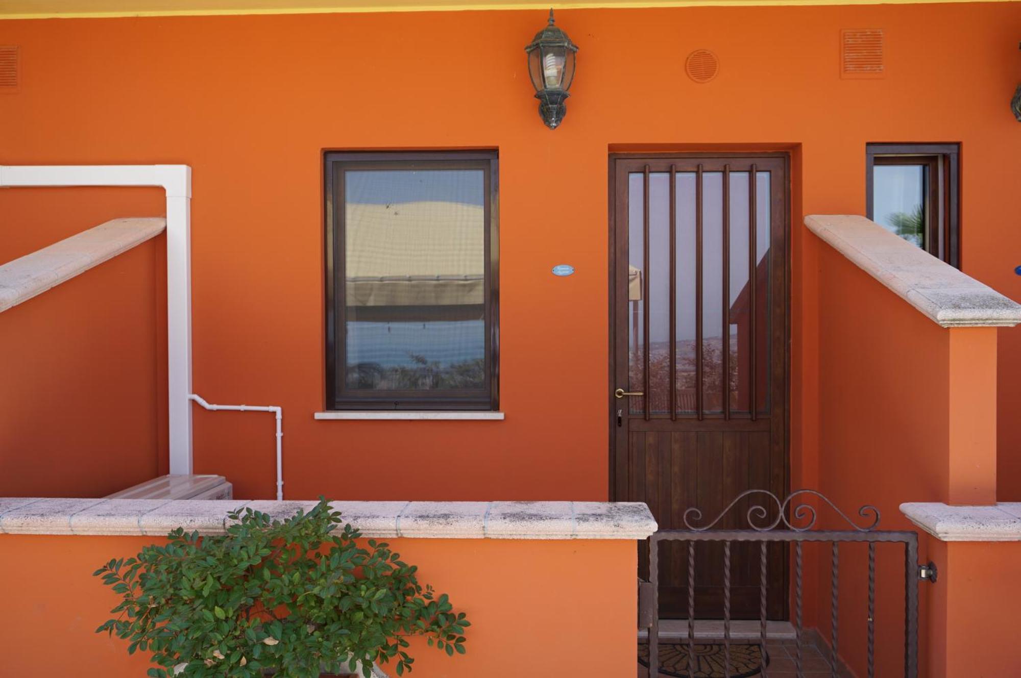 La Terrazza Motta Bed & Breakfast Atri Exterior foto
